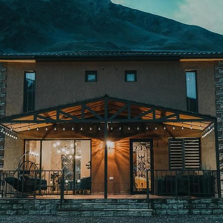 Holiday Home Kazbegi Esterno foto