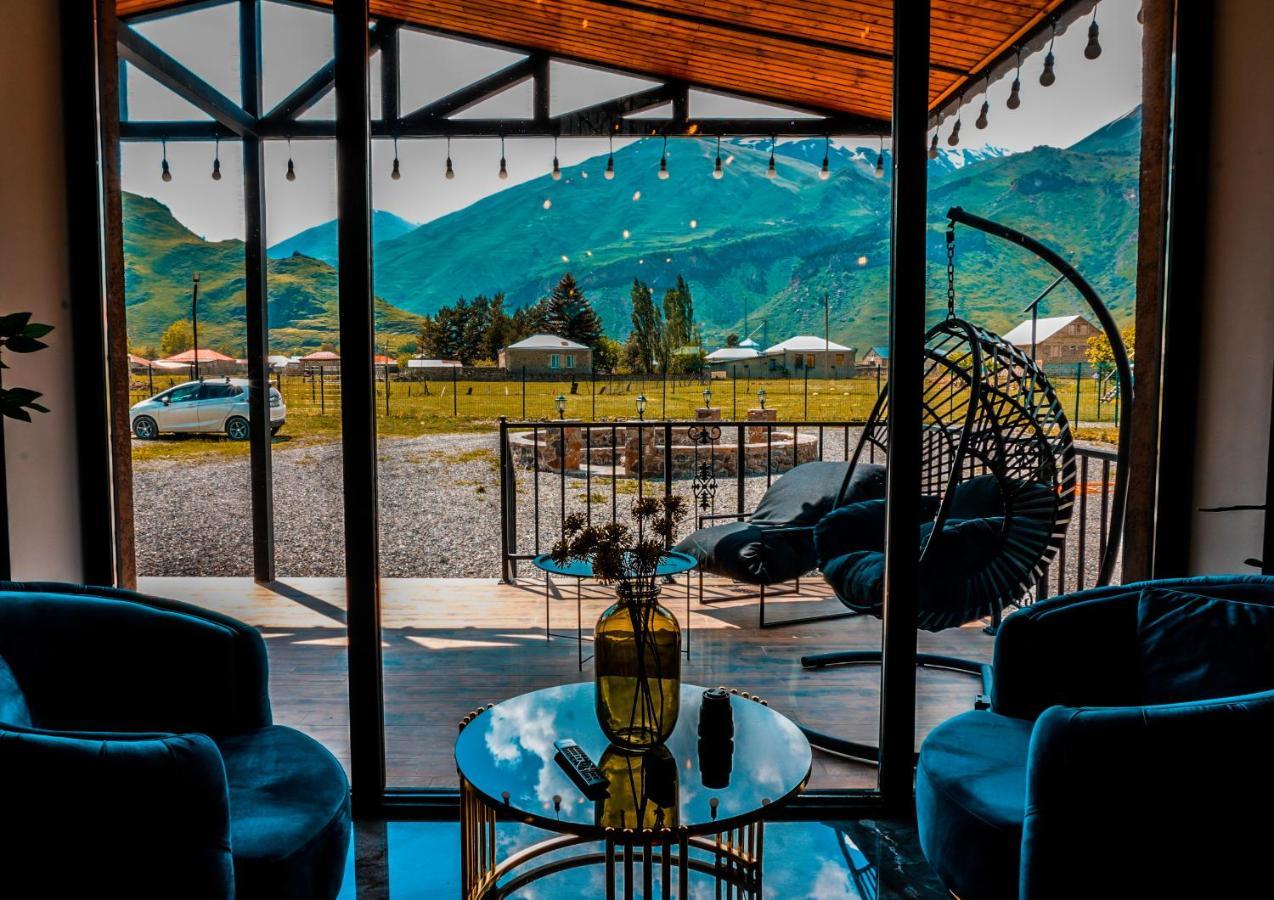 Holiday Home Kazbegi Esterno foto