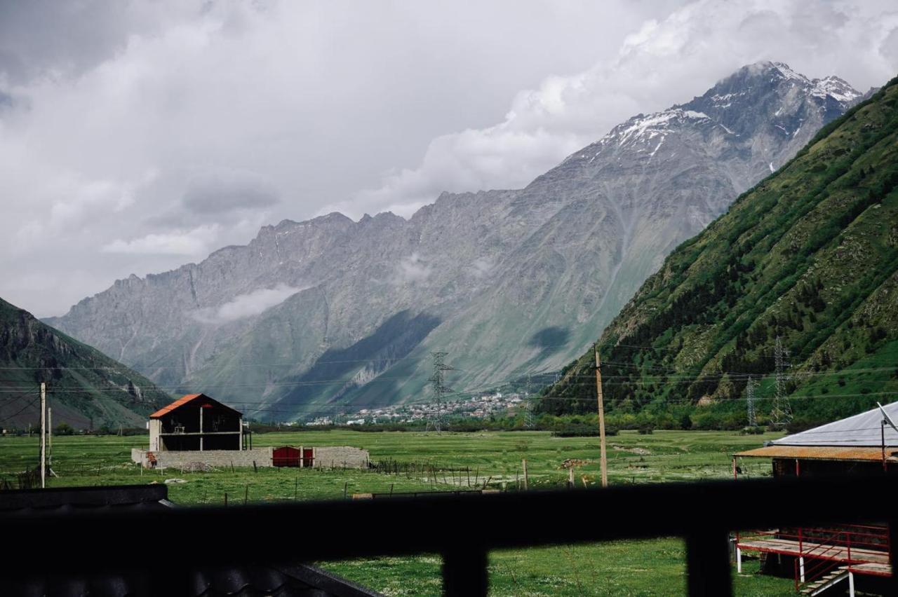 Holiday Home Kazbegi Esterno foto