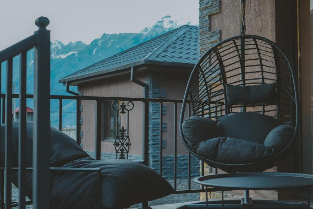 Holiday Home Kazbegi Esterno foto